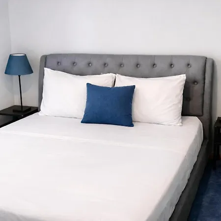 Comfortable Modern Entire House Near The Center Of Athens-Blue Serenity-3