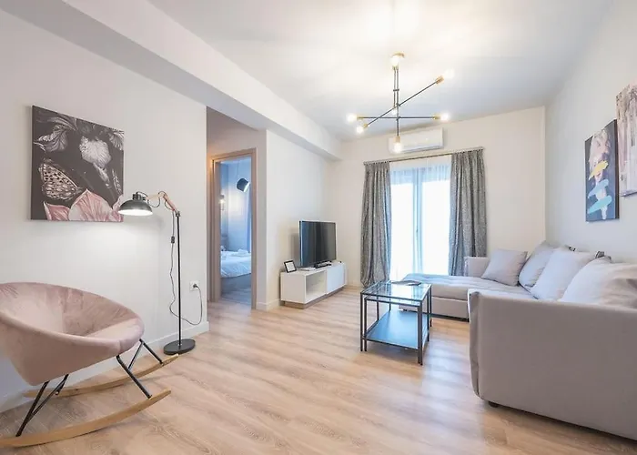 Urban & Spacious